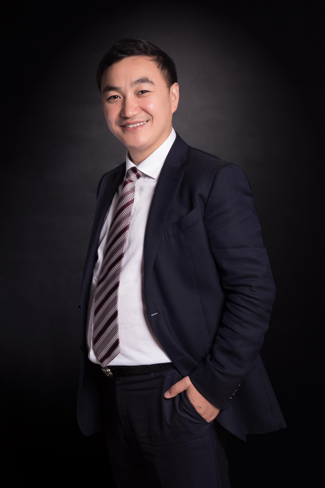 执行会长左鹏强